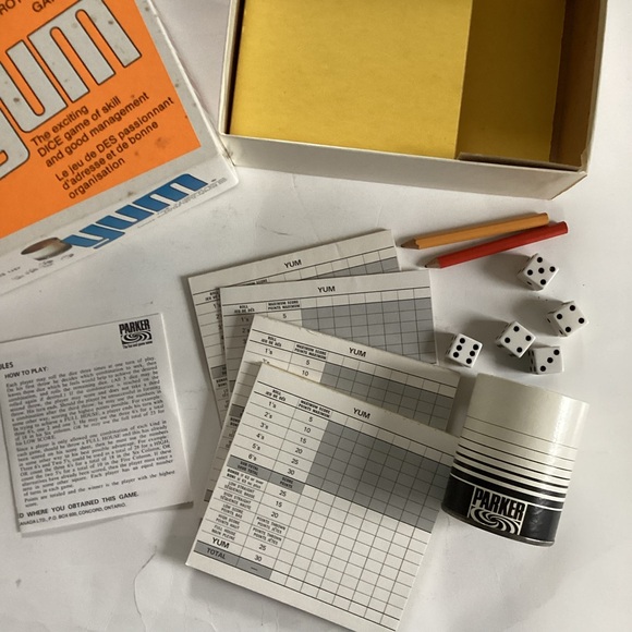 70s Vintage YUM (Yahtzee) game - Picture 3 of 5